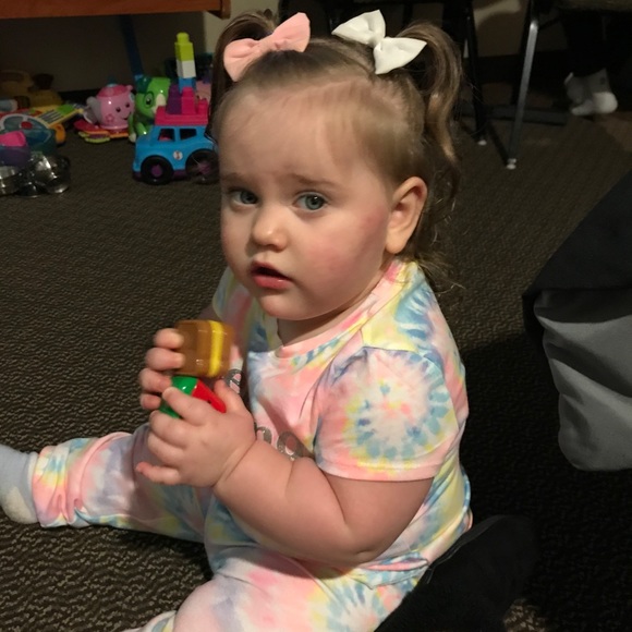 Meet your Posher,  Kristina - Picture 2 of 4